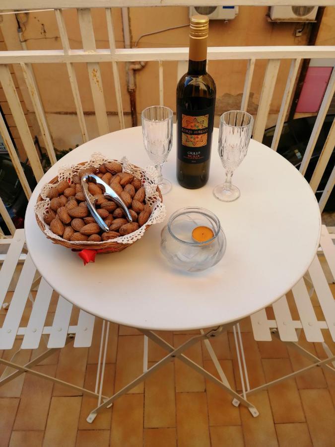 La Casa Del Corso Bed & Breakfast Aragona Exterior photo